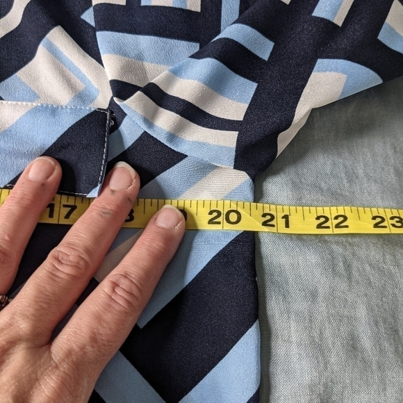 Nwot Calvin Klein Camp Button Down Shirt in Mod Print Geometric Pattern M - Picture 15 of 16